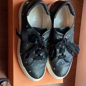 Authentic AGL lace up sneaker